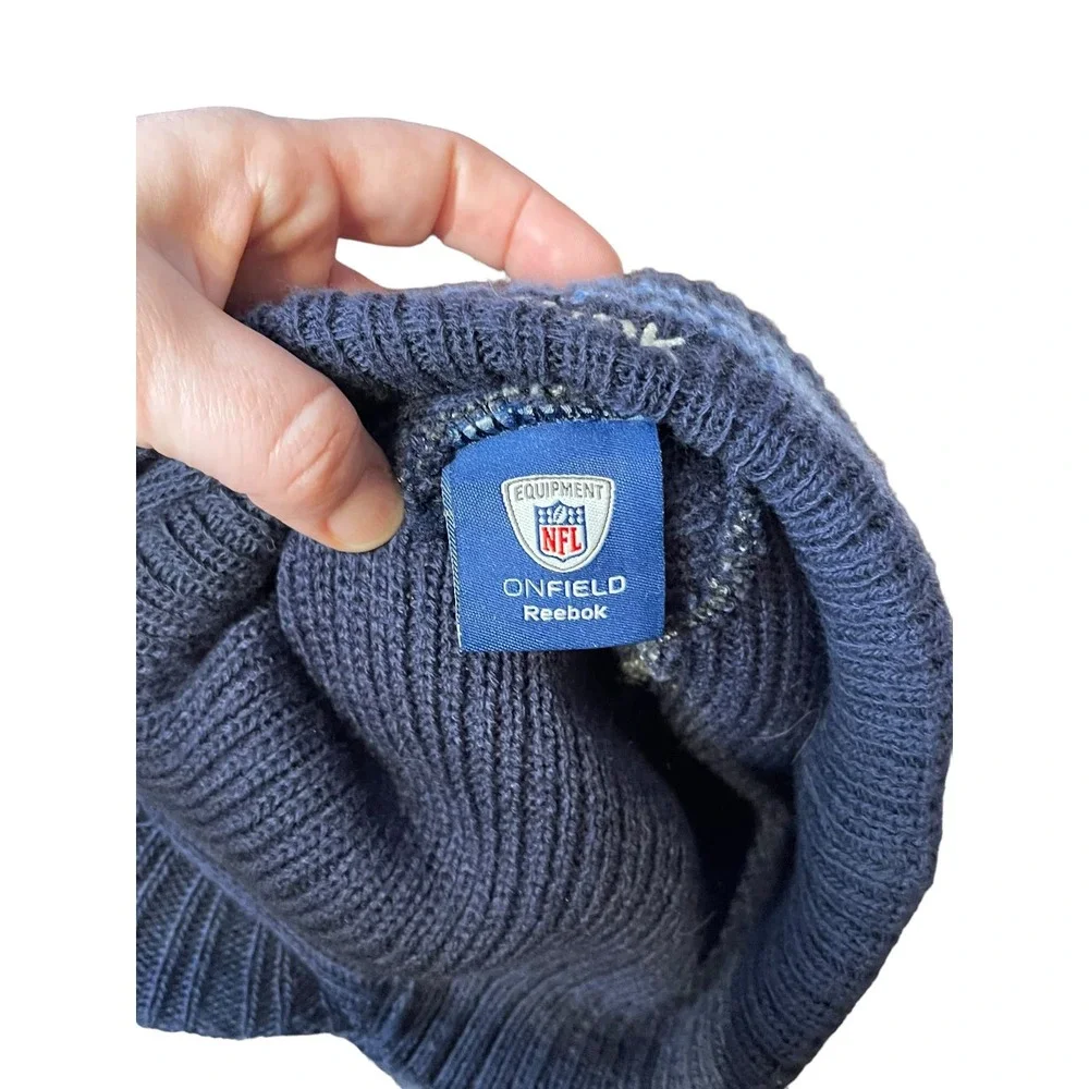 NFL Reebok On Field Men's Toby Winter Hat Titans Cap Blue One Size‎